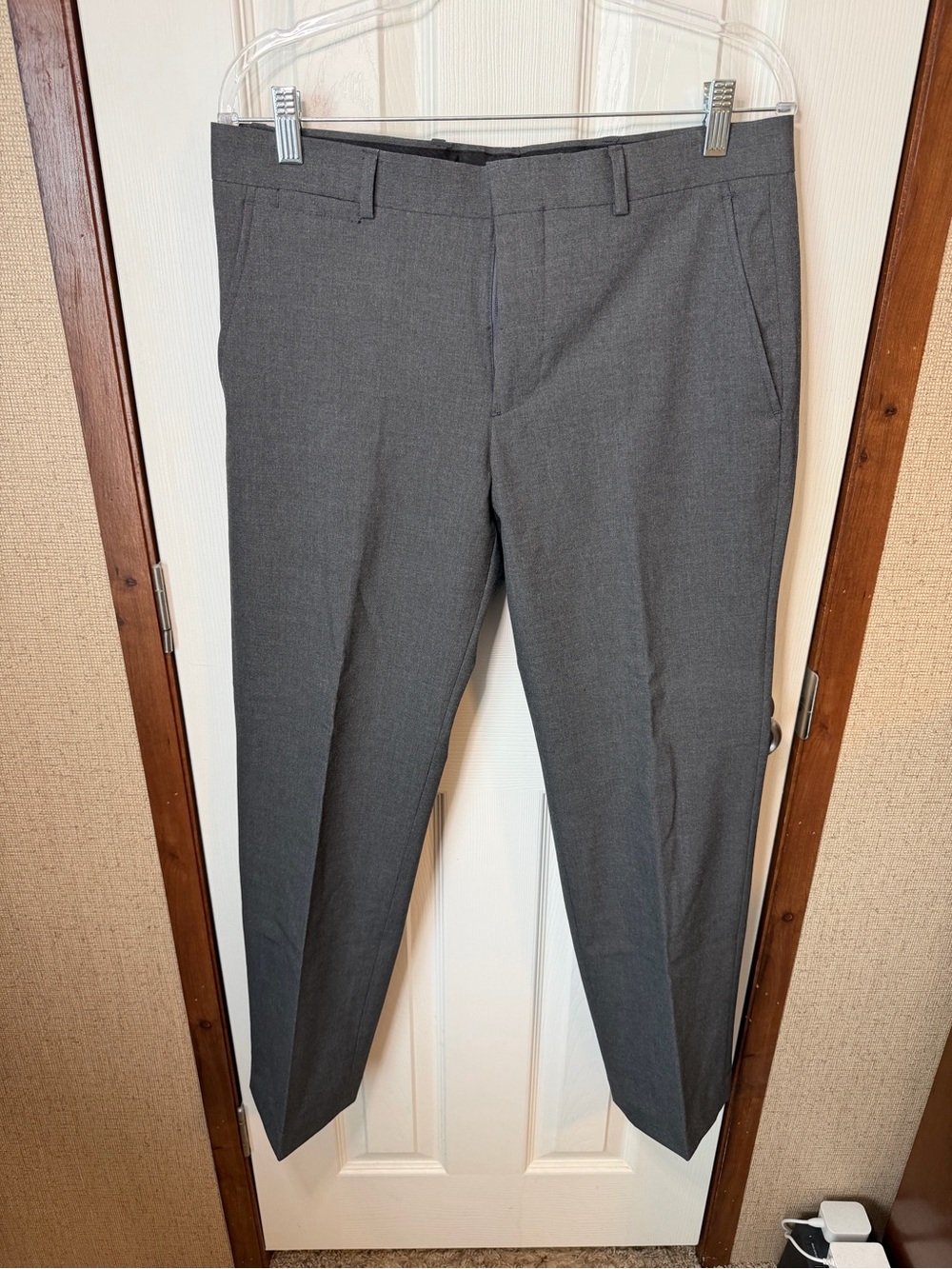 jf j.ferrar Men's Gray Dress Pants - Classic Flat Front
